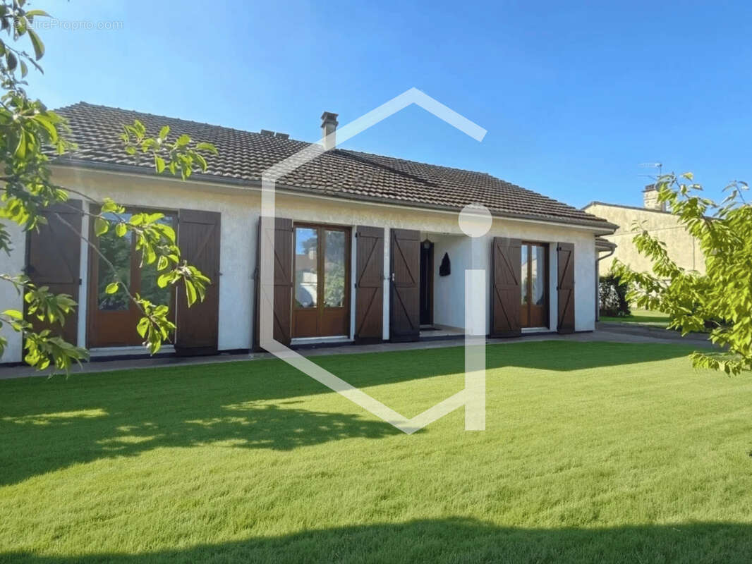 Maison à COSNE-COURS-SUR-LOIRE