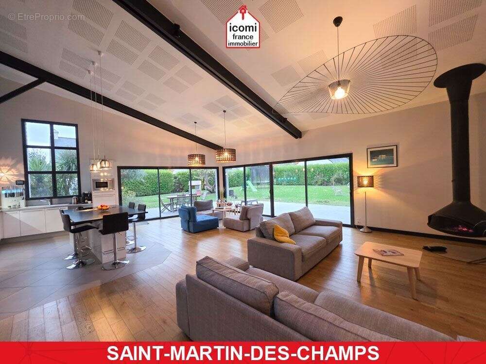 Maison à SAINT-MARTIN-DES-CHAMPS