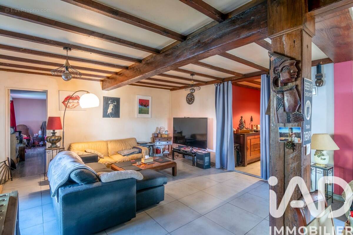 Photo 1 - Maison à LUSSAC