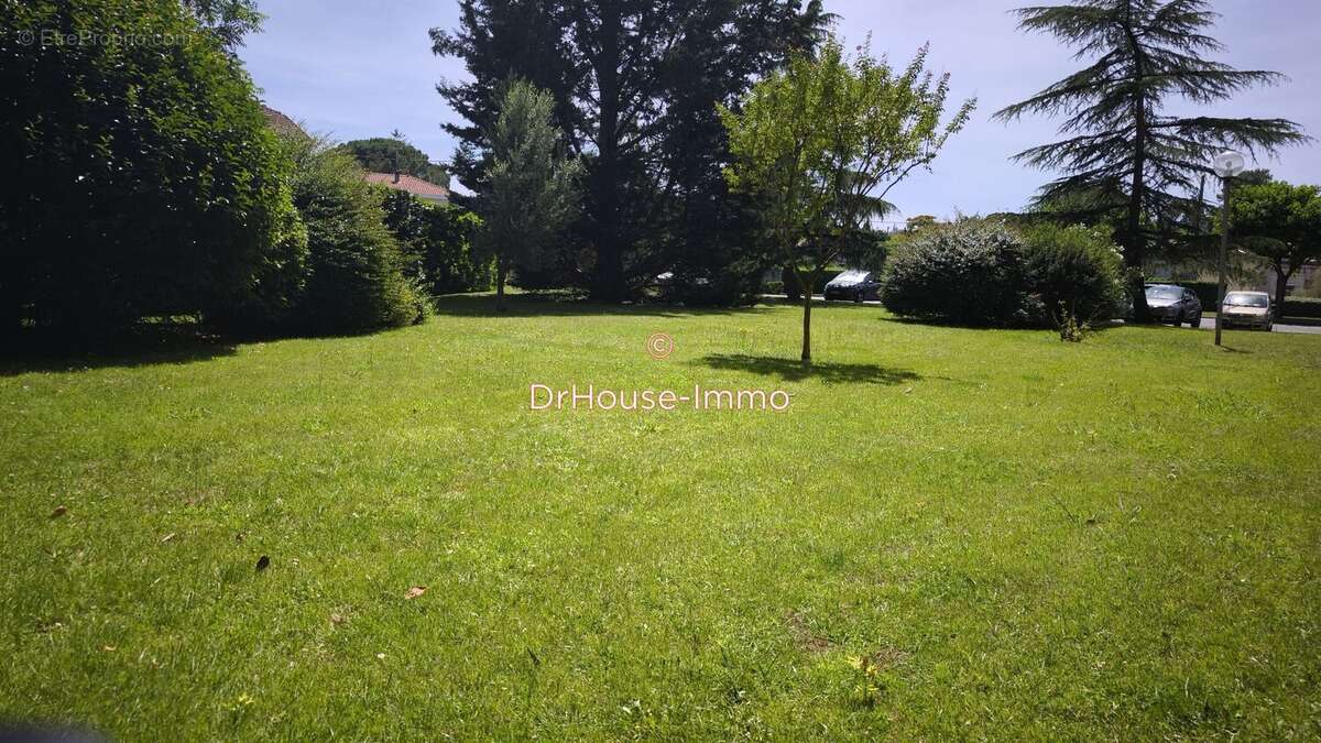 Appartement 86 m² à Talence  - photo 2