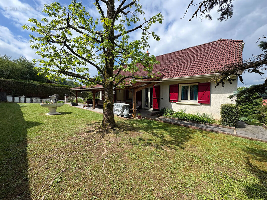 Maison à COLOMBIER-FONTAINE