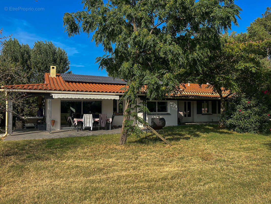 Maison à SAINT-CYPRIEN