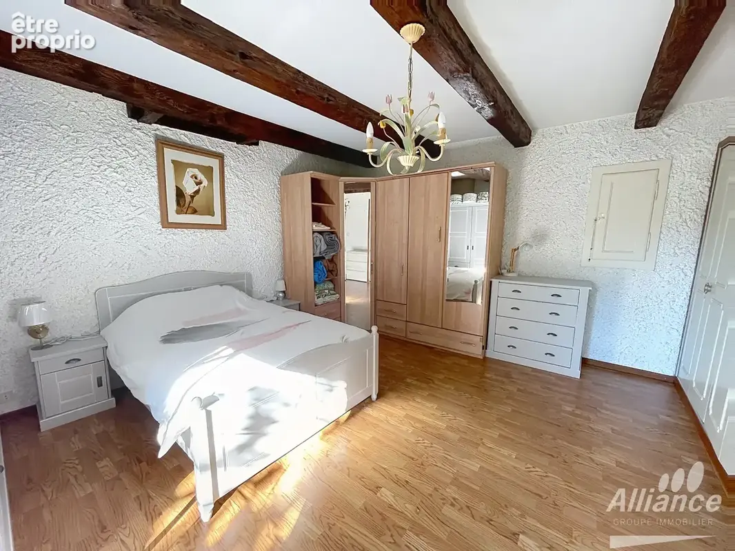 Maison avec 4 chambres terrain 1835  m2 avec grange - photo 16