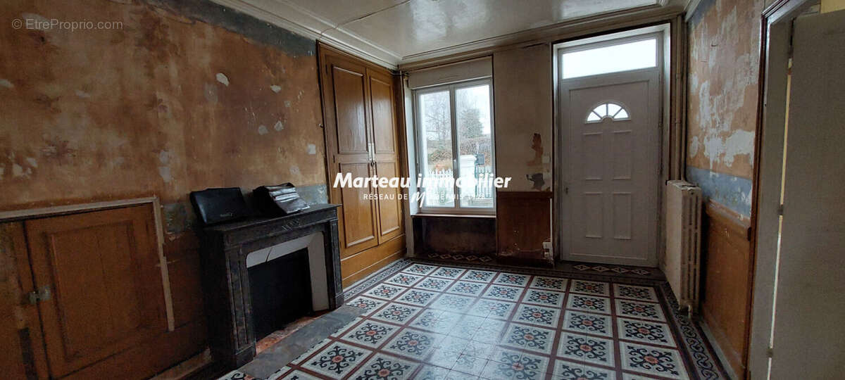 Maison à SAINT-COSME-EN-VAIRAIS