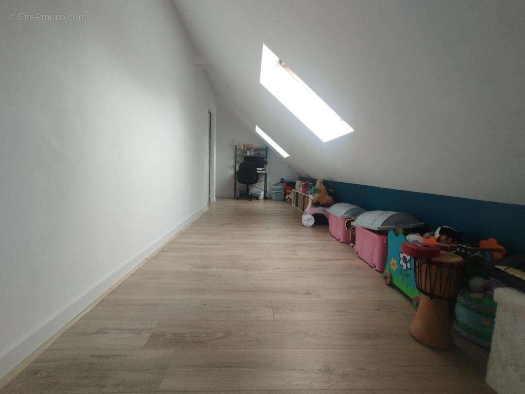 Maison 5 chambres proche du centre de Landévant - photo 11