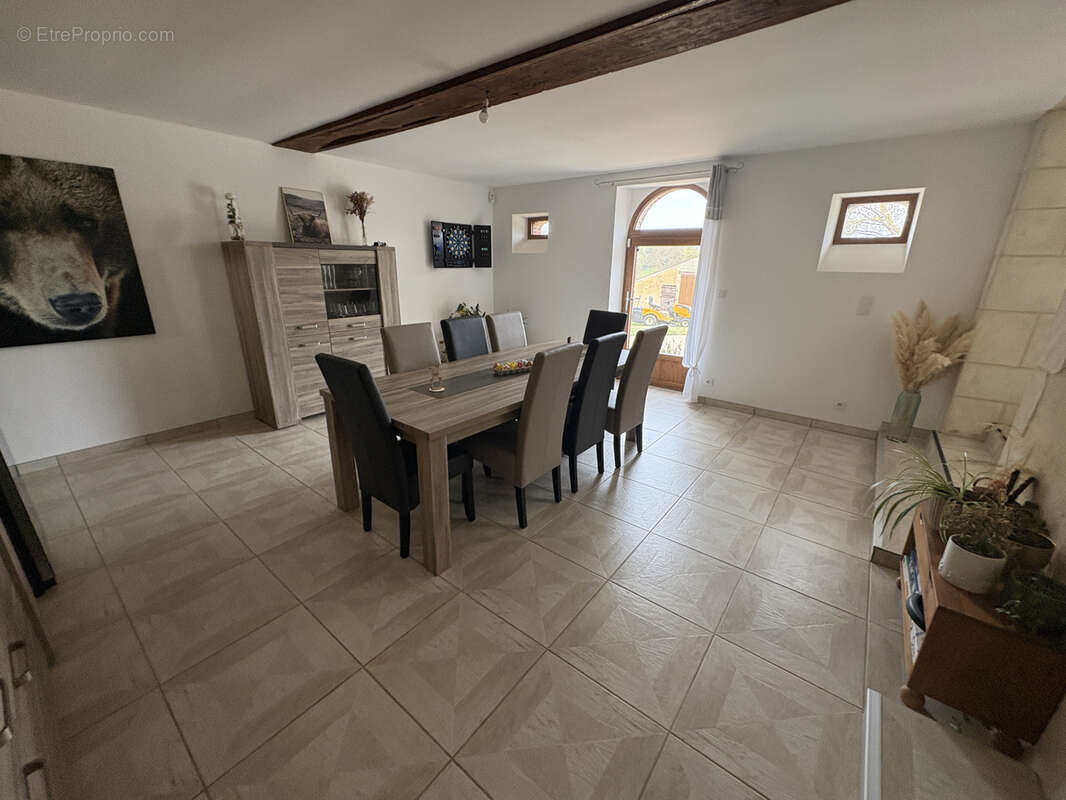 Maison à AVEZE