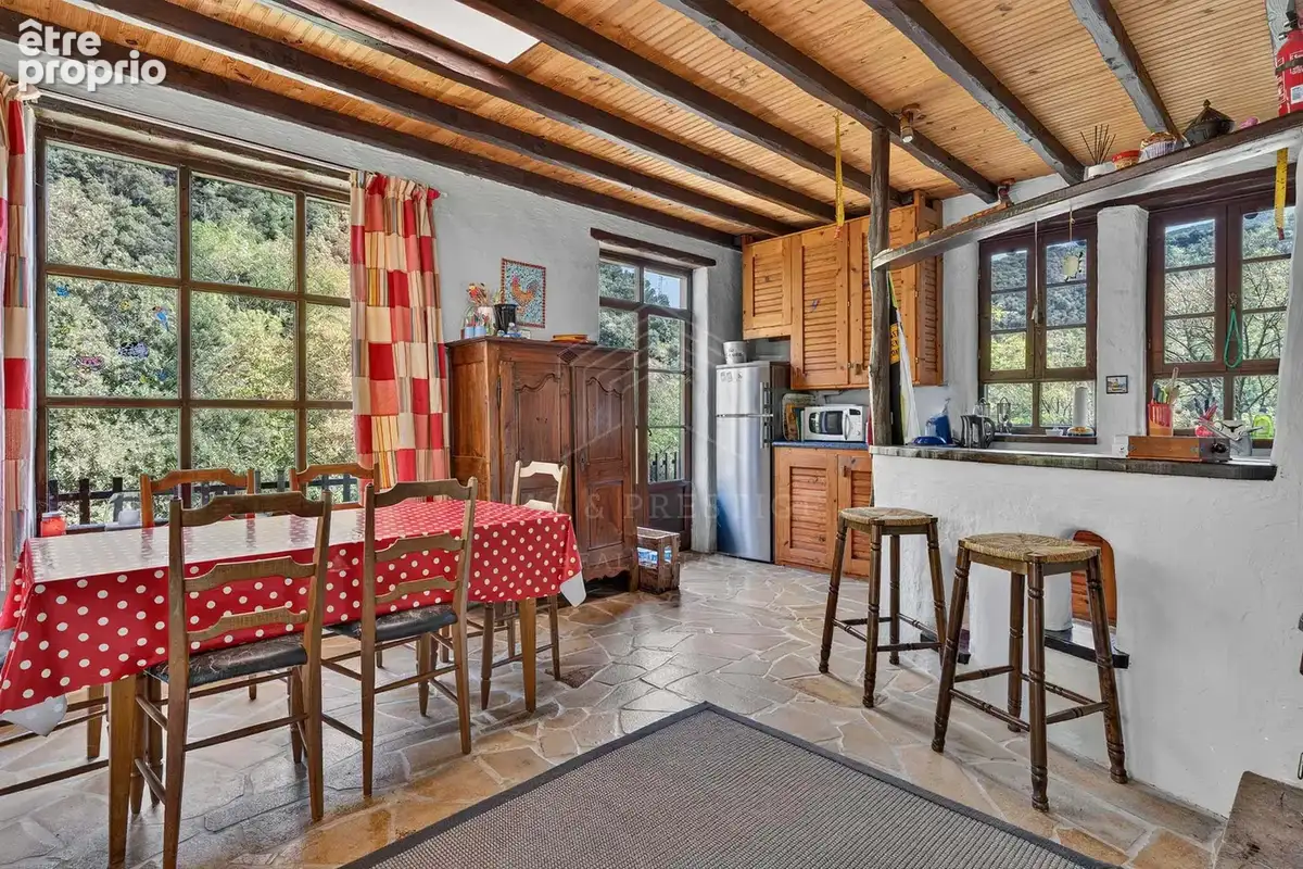Maisons de vacances avec rivière, piscine, sur 1,25 hectare - photo 3