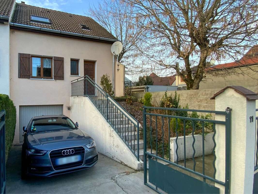 Maison à VILLEMOMBLE