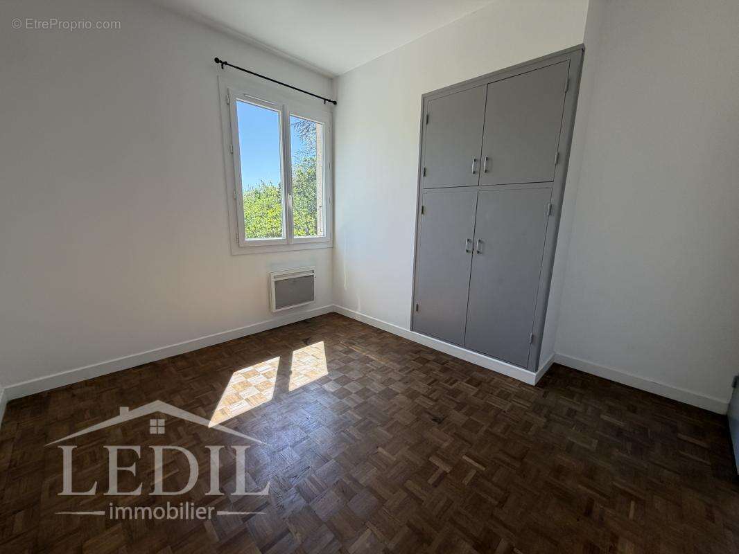 Maison de ville avec jardin, puits et garage - photo 10