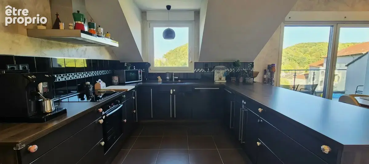 Appartement t3 - 82 m² loué - balcon - garage - clim - photo 5