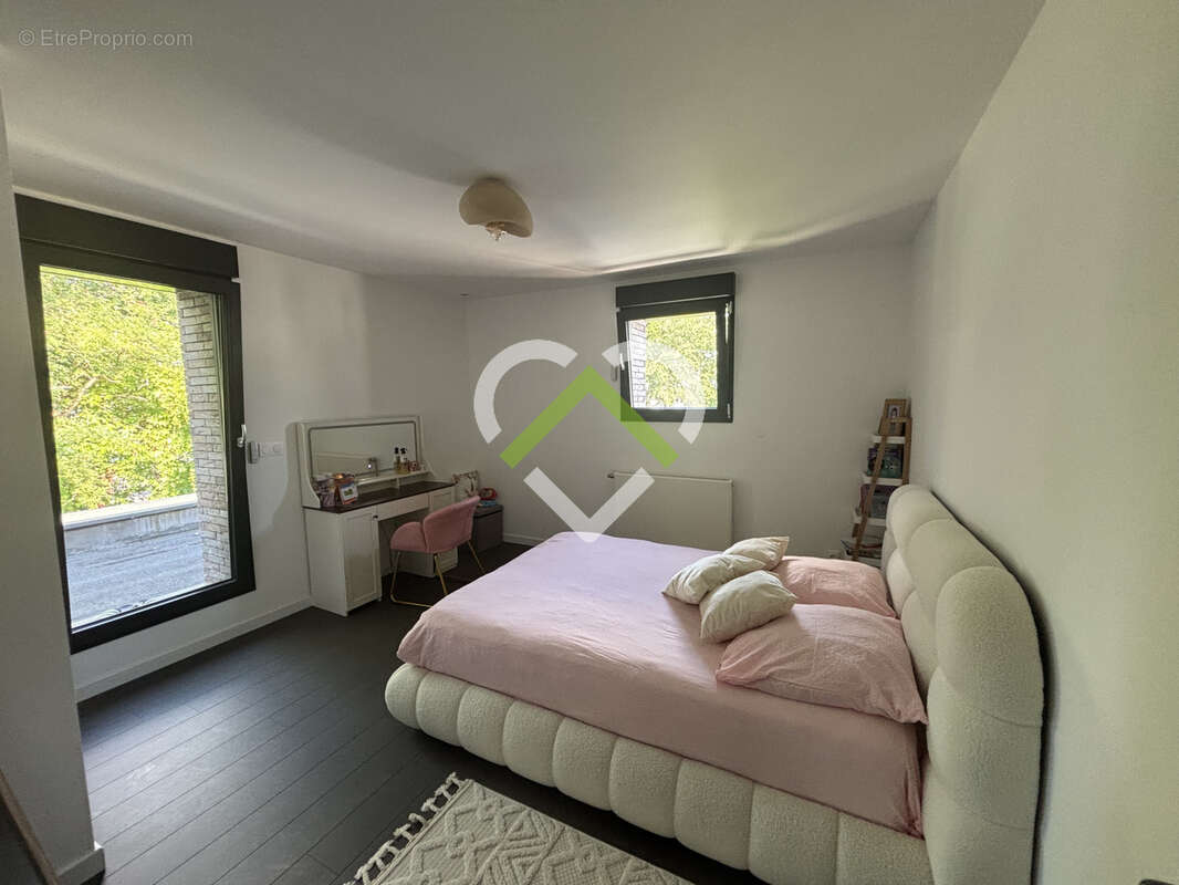 Maison contemporaine cubique individuelle - photo 12