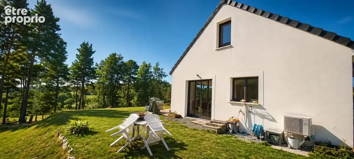 Maison de 5 pièces de 108 m² à Neuvéglise-sur-Truyère - photo 2
