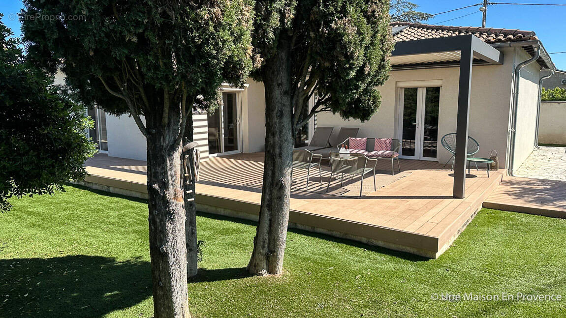 Maison à LES ANGLES