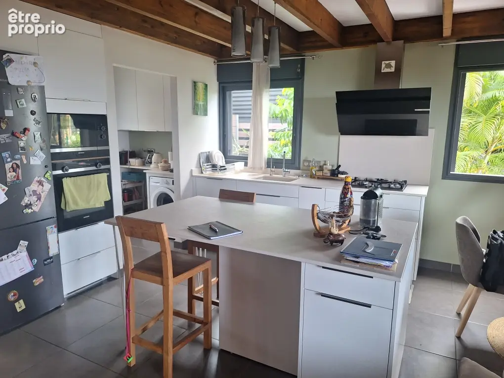 Maison 107 m² à Saint-Paul  - photo 2