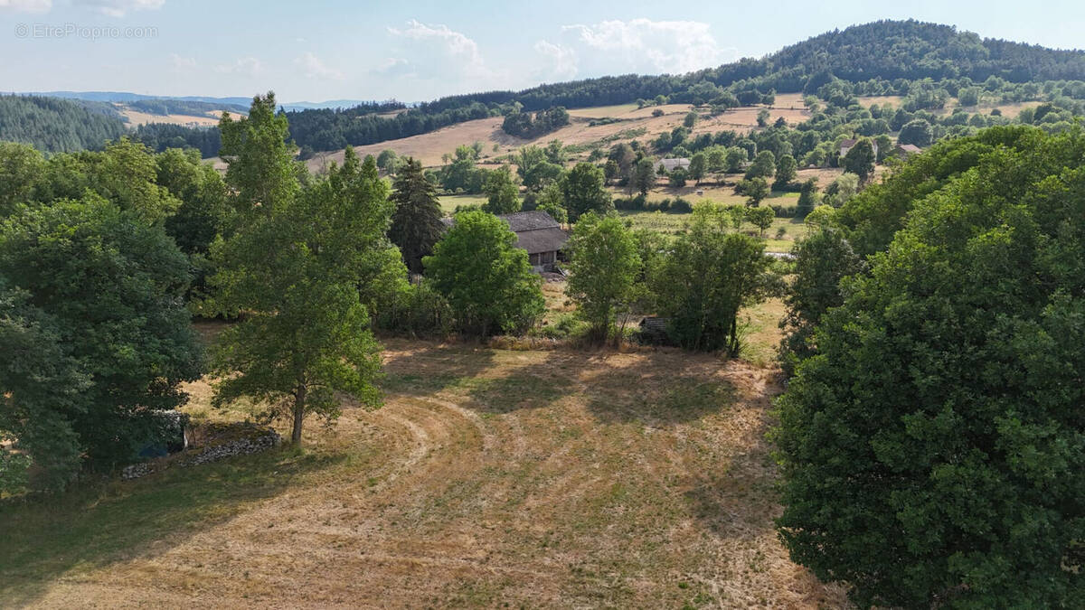 Terrain à ROSIERES