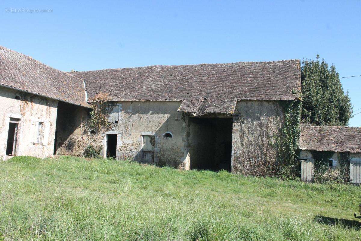 Maison à COULOMBIERS
