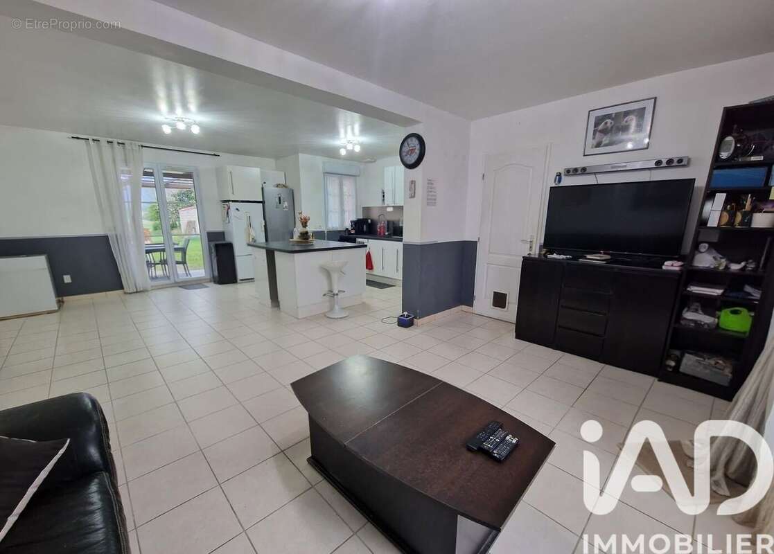 Photo 3 - Maison à MORTEFONTAINE-EN-THELLE