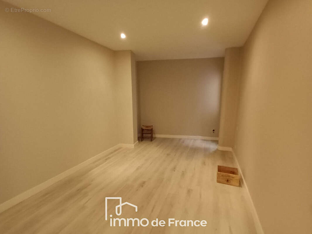 Appartement à DECAZEVILLE