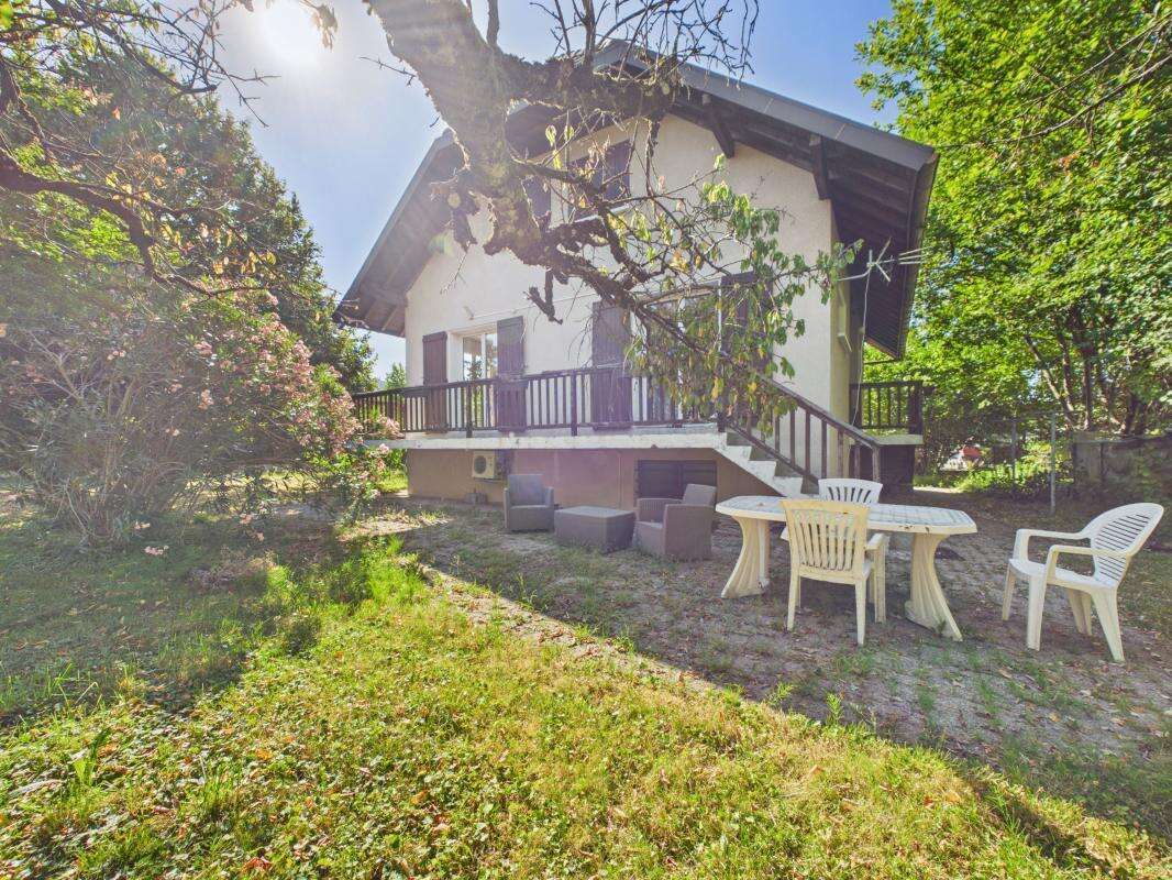 CHAMBÉRY - Maison - 109.50 m2 + terrain de 799m² - photo 2