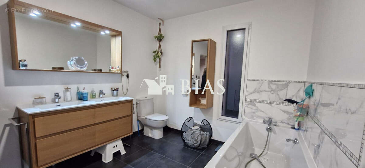 Maison à VOISCREVILLE