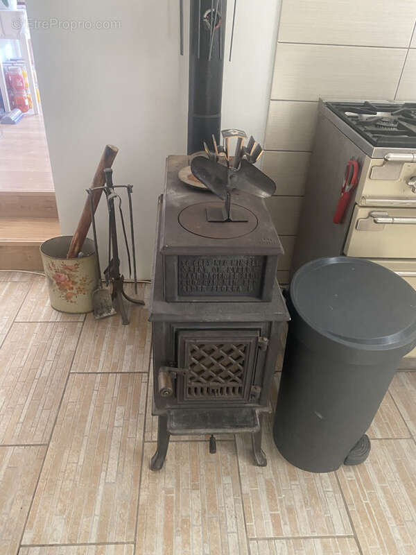 Maison à MAGNAC-LAVAL