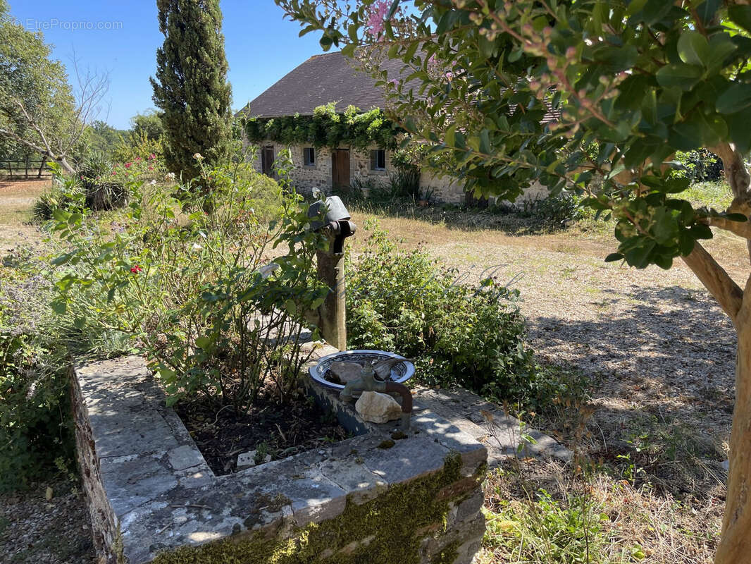 Maison à SAINT-JORY-LAS-BLOUX