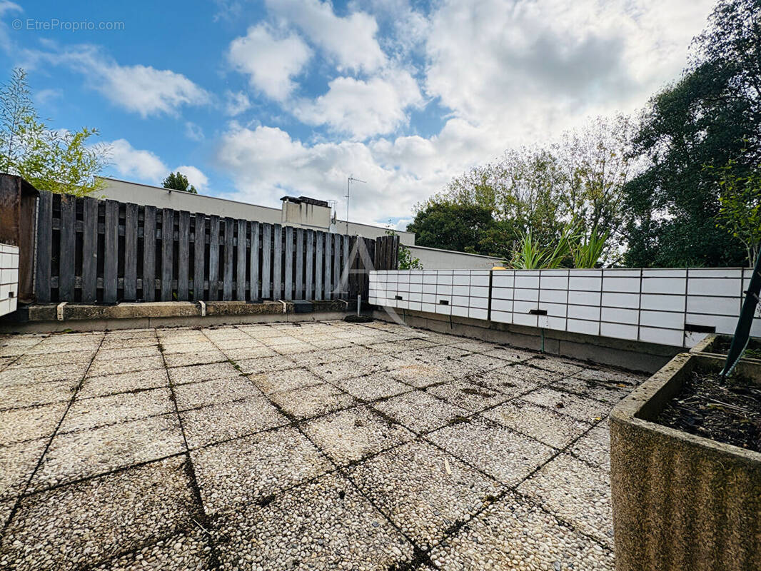 Appartement à FONTENAY-SOUS-BOIS