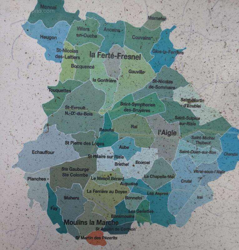 Maison à SAINT-MARTIN-DES-PEZERITS