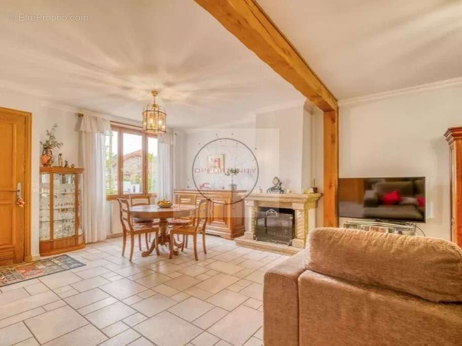 Maison à HOUILLES