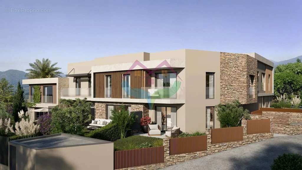 Maison à SAINT-RAPHAEL