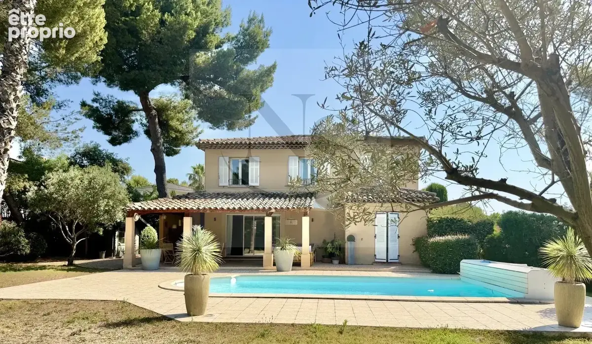 Photo Maison à Velaux au prix de 850 500€