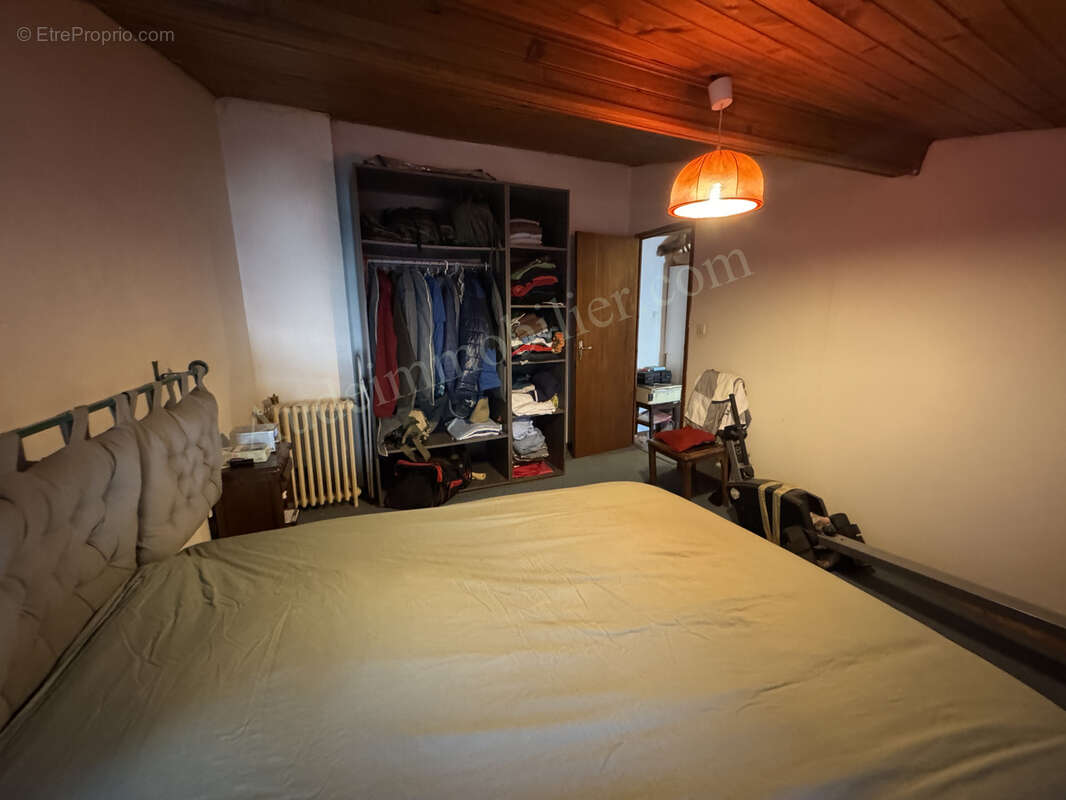 Maison à VILLARDEBELLE