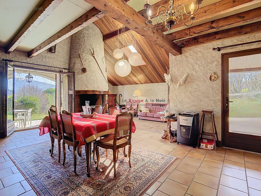 Maison à SAINT-ISMIER