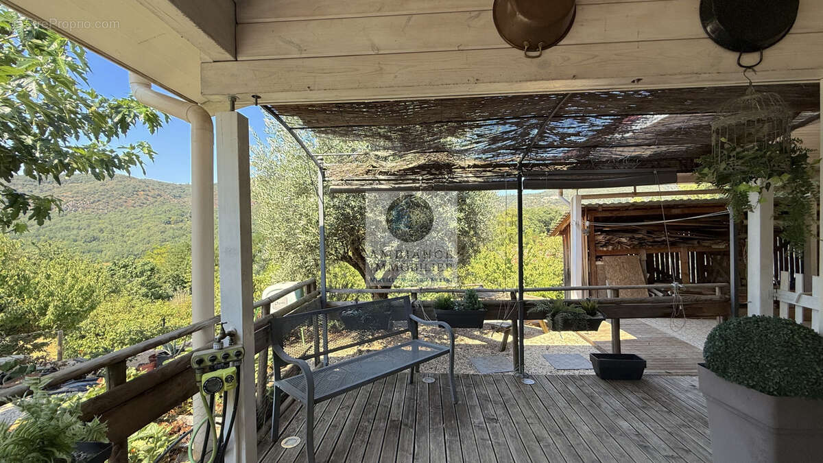 Un air de vacances face aux montagnes - photo 27