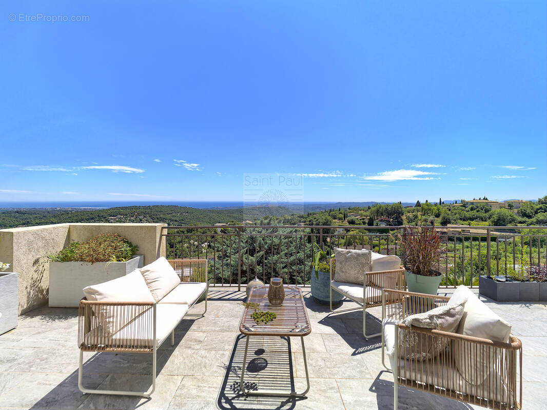 Photo Maison à Tourrettes-Sur-Loup au prix de 1 650 000€