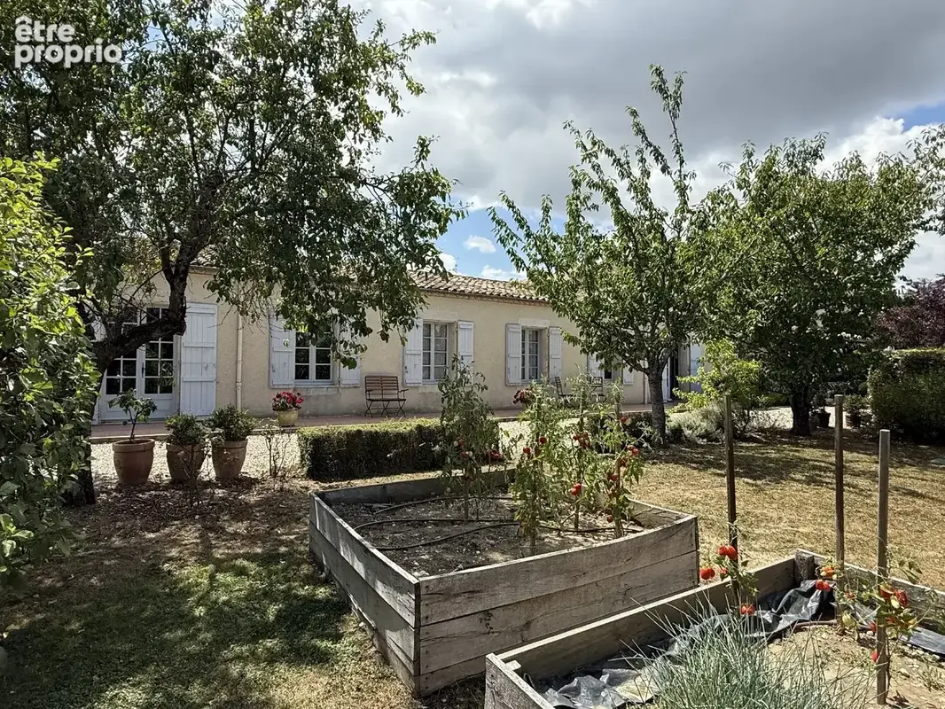 Superbe Ancien Couvent avec Jardins Privés et Piscine - photo 32