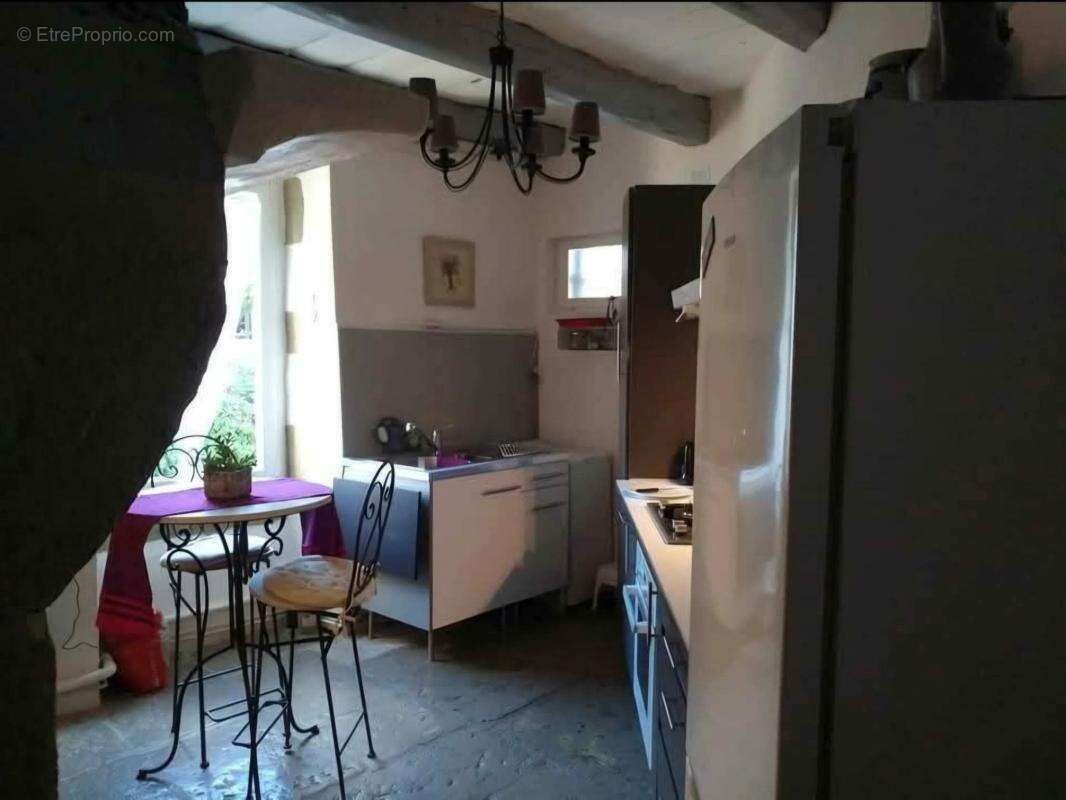 Appartement à BERRIAS-ET-CASTELJAU