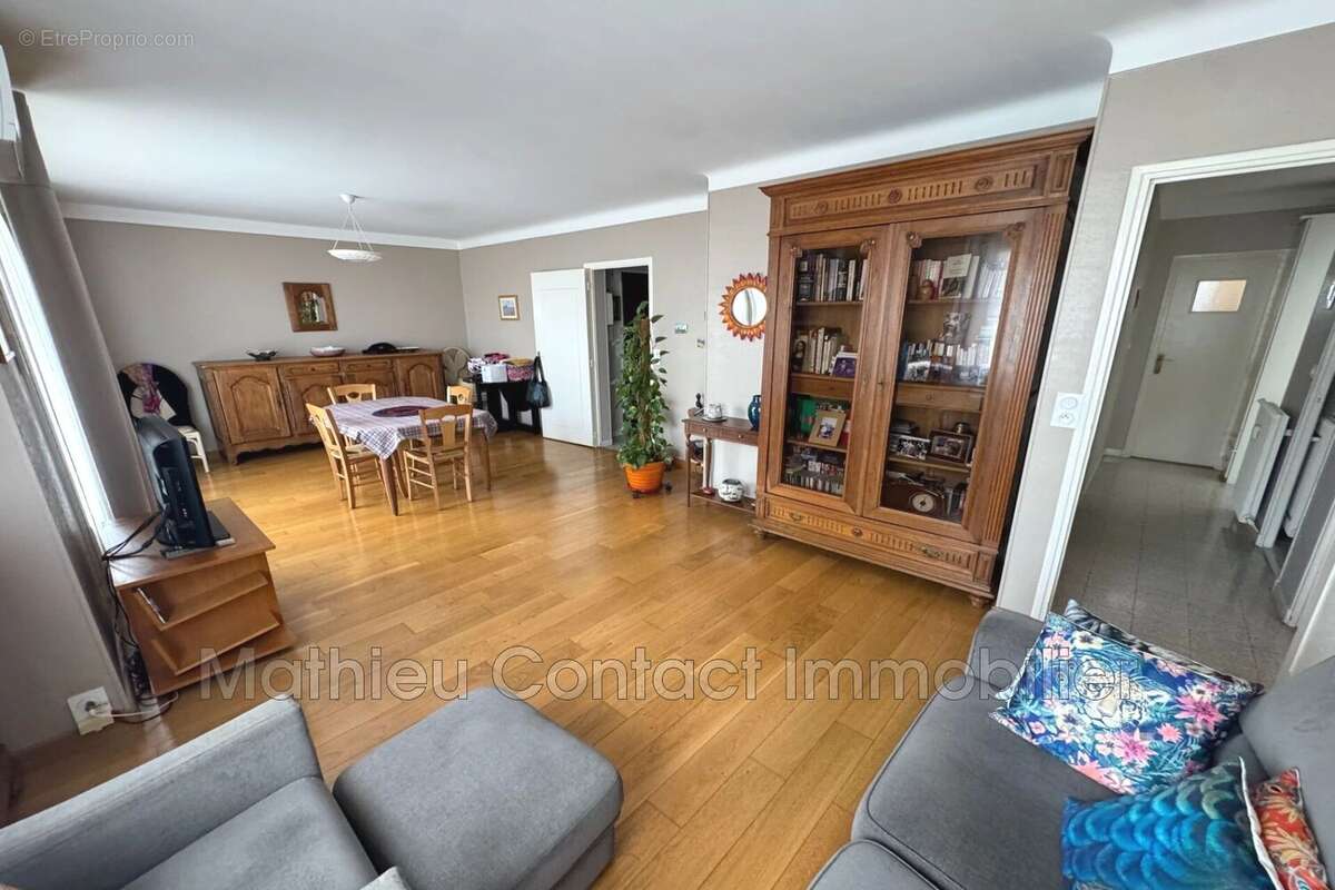 Appartement à NIMES