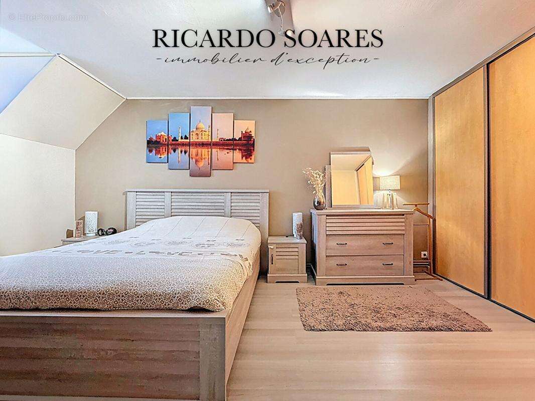 Maison à CHEVRIERES