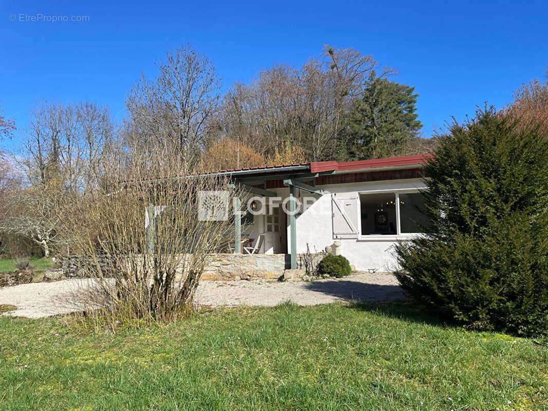 Maison à LONS-LE-SAUNIER