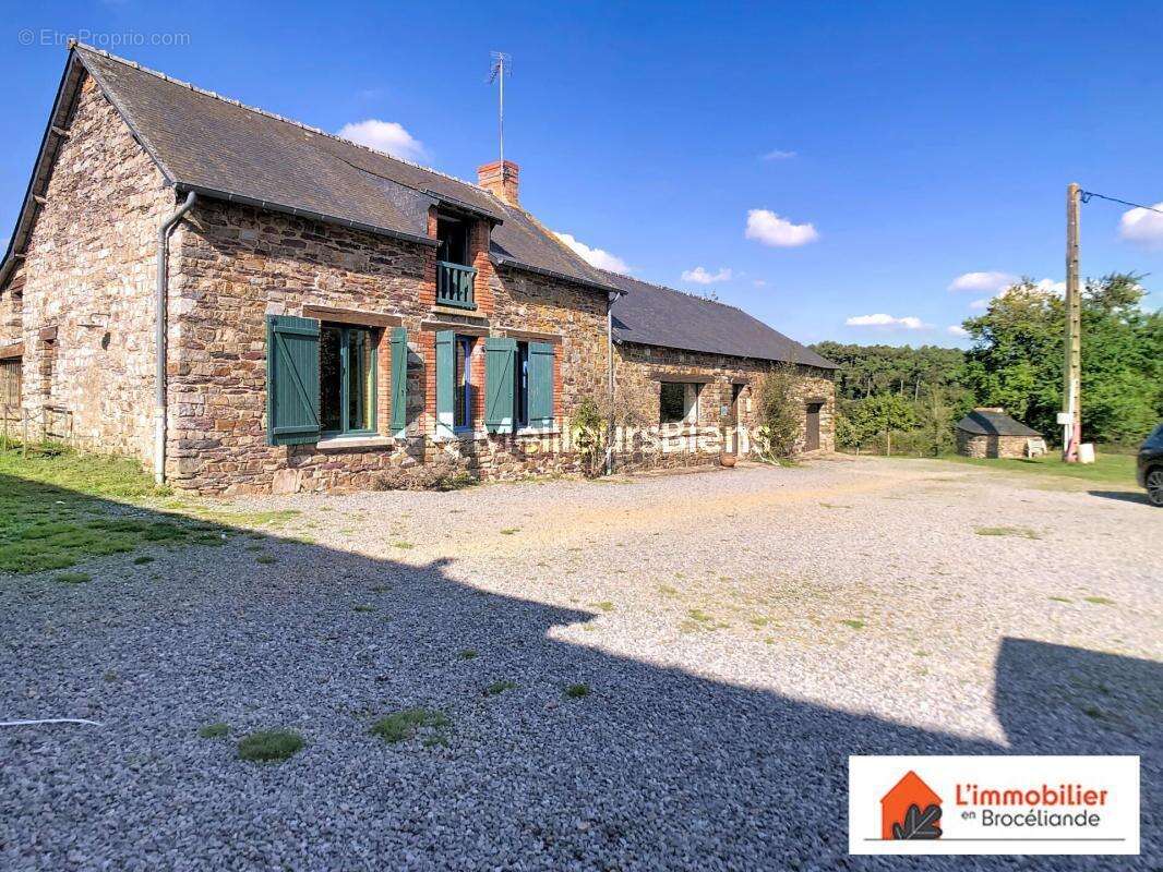 Maison à PLELAN-LE-GRAND