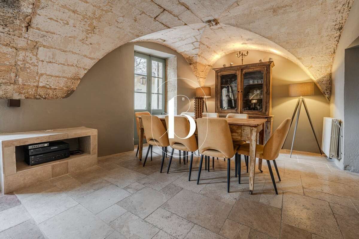 Maison à UZES
