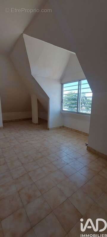 Appartement 529 m² à Les Abymes  - photo 8