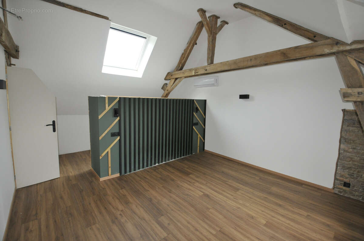 Maison à LA PORCHERIE