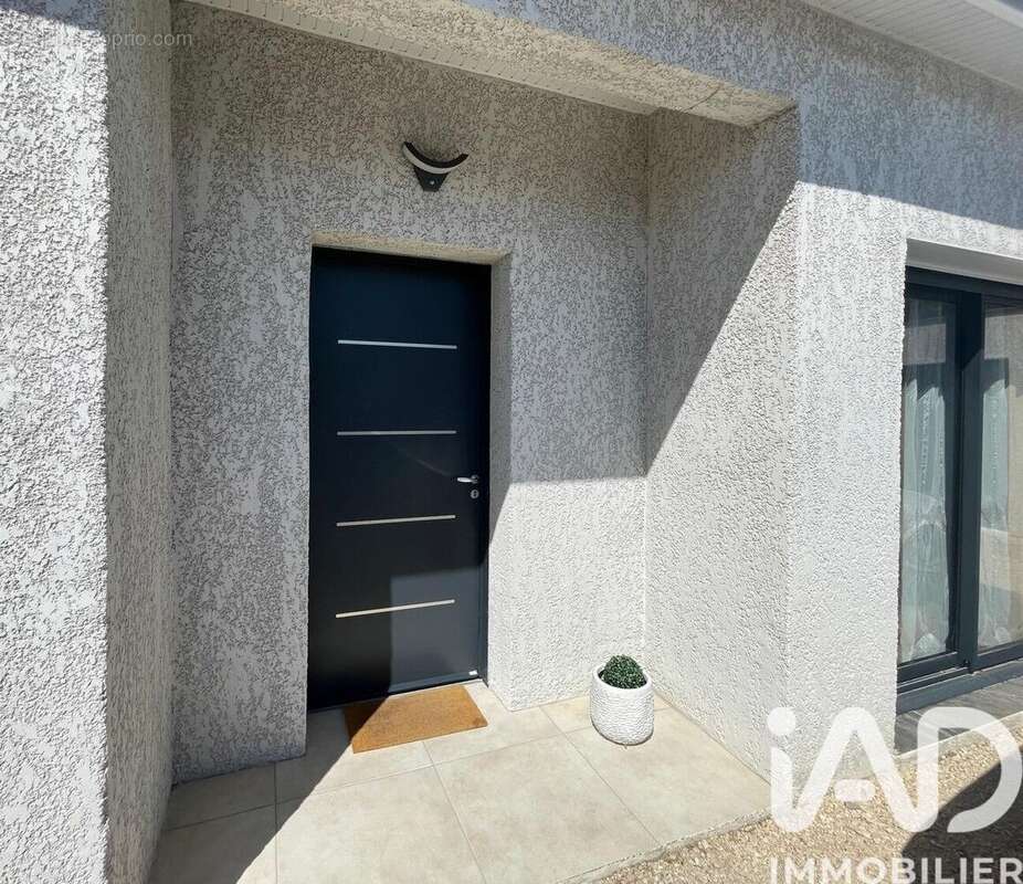 Maison 117 m² à Montauban  - photo 2