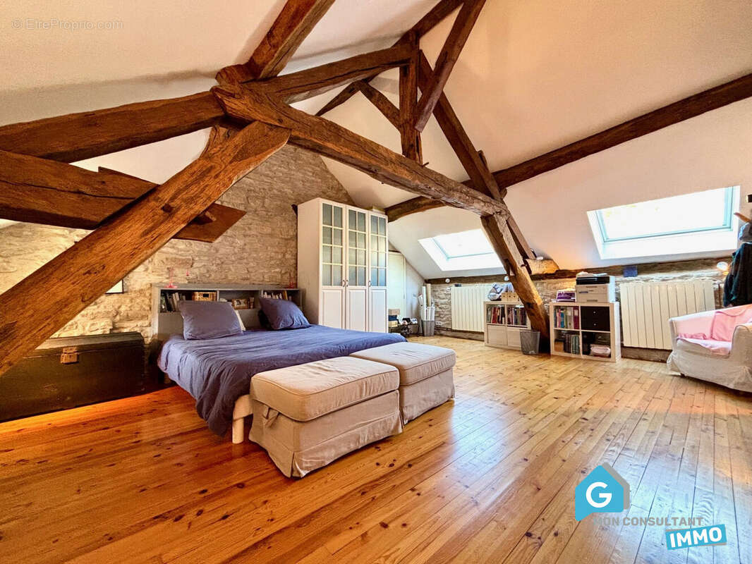 Maison à CURTIL-VERGY