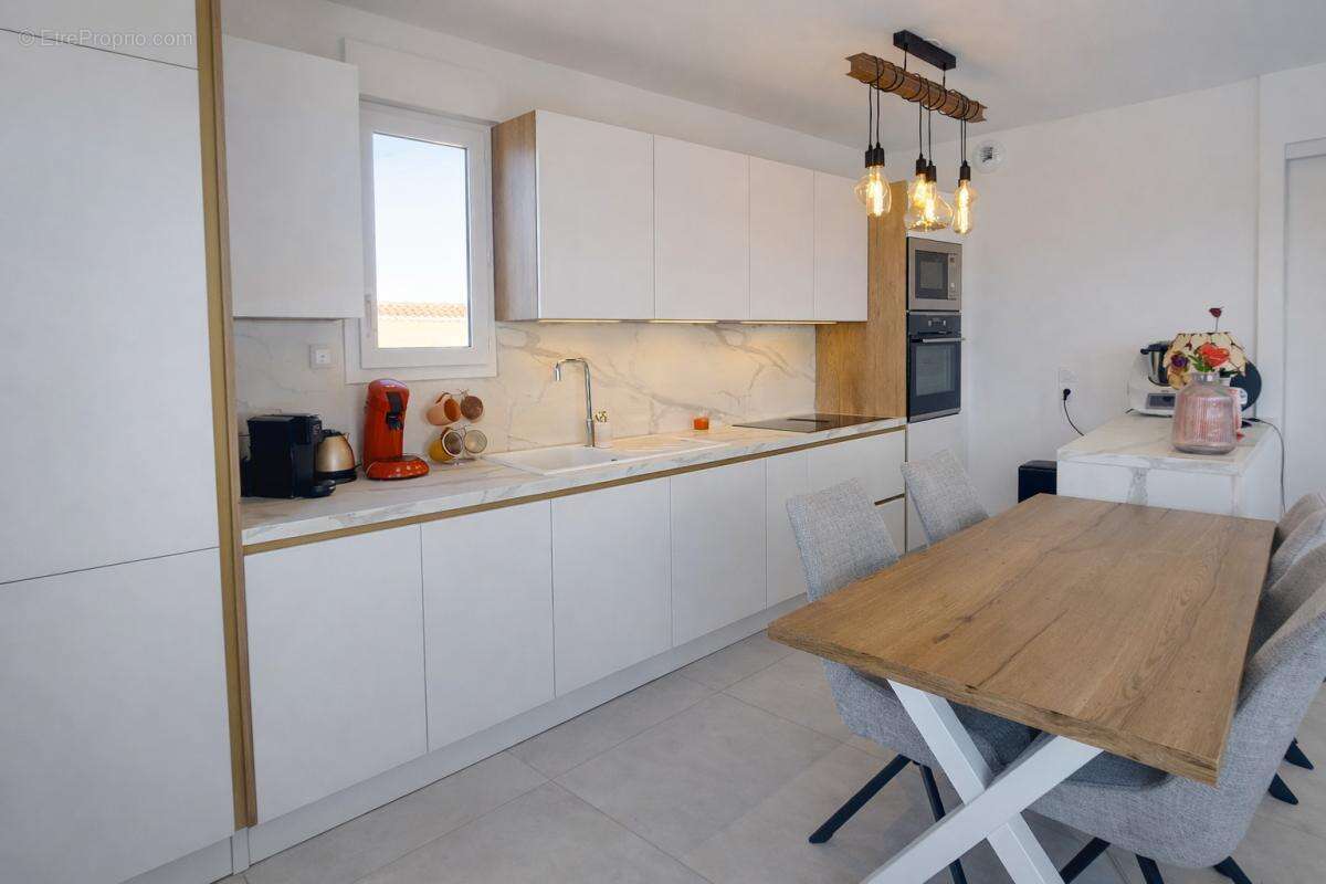 Appartement à PUGET-SUR-ARGENS