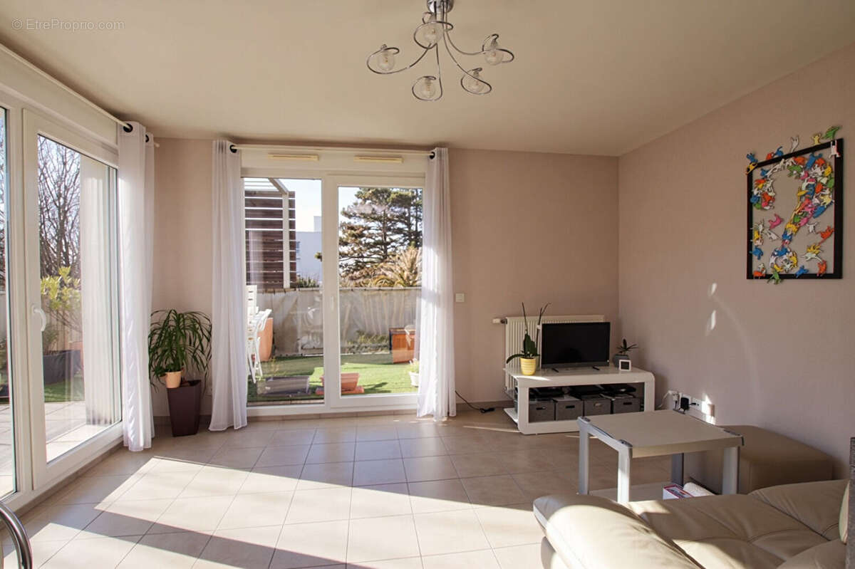 Appartement à MIONS