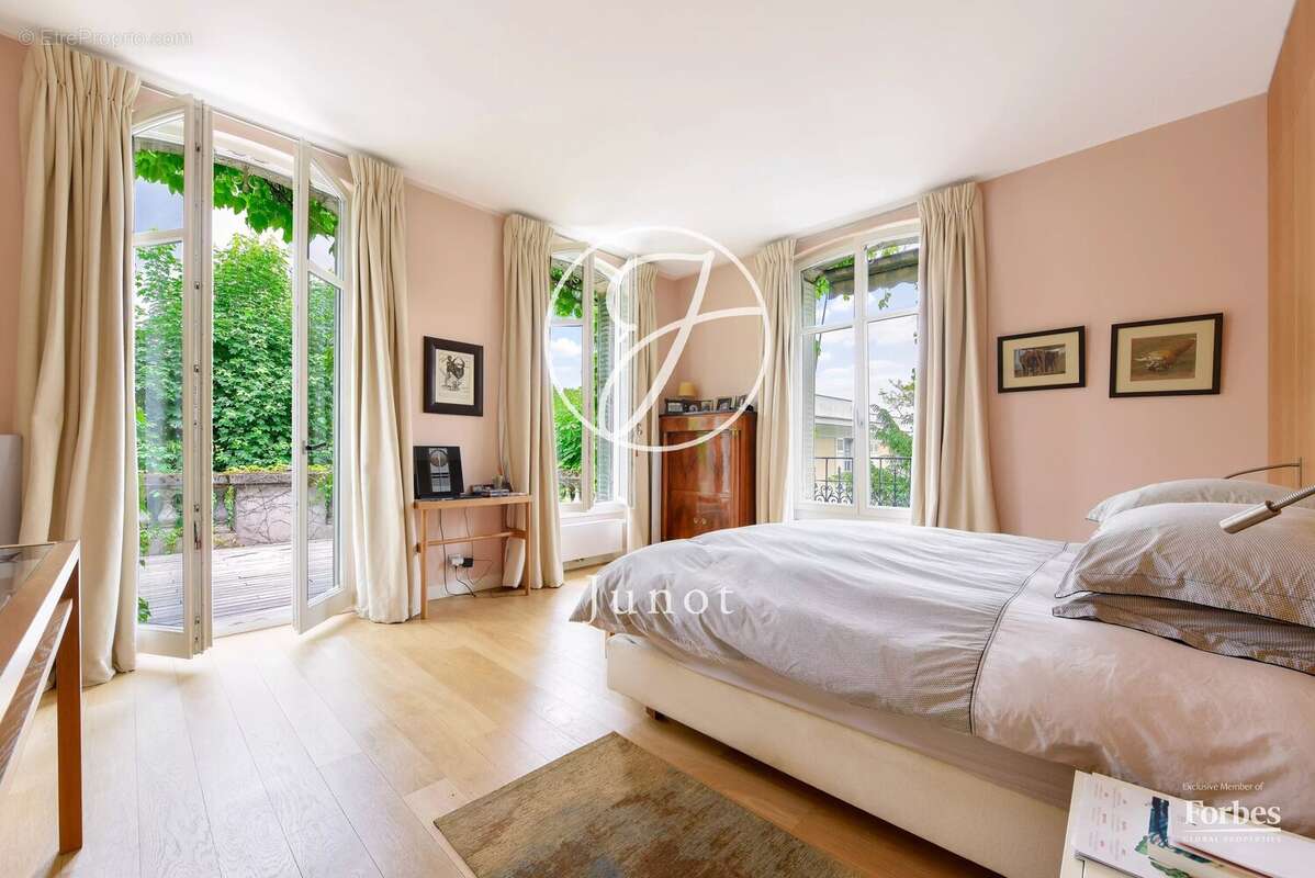 Maison à SAINT-CLOUD