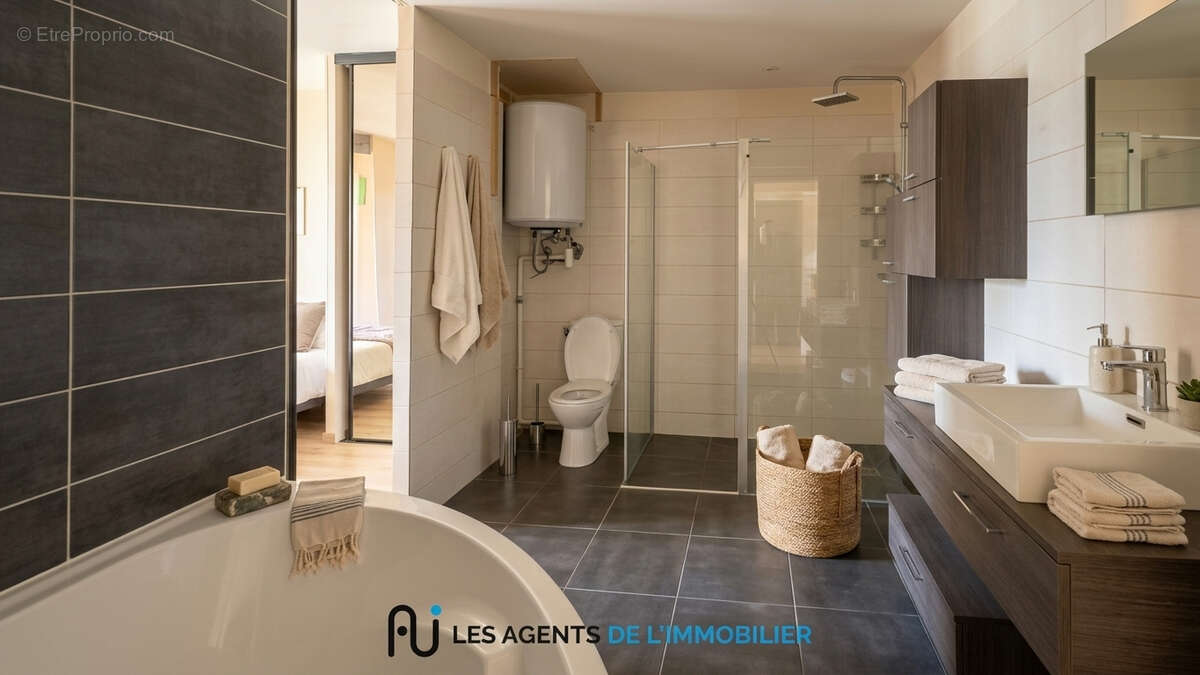 Appartement à NANTERRE